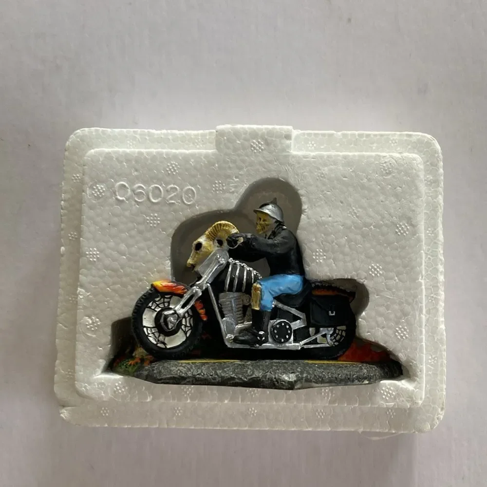 DEPARTMENT 56 Bone to be Wild Motorcycle Figurine